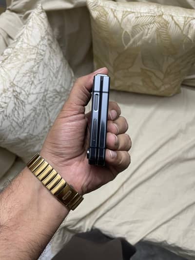 Samsung Z Flip 5 with orignal Box 8gb 256gb