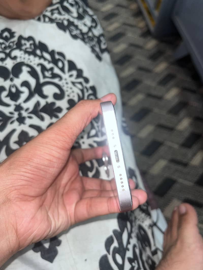 iPhone 13 used 3