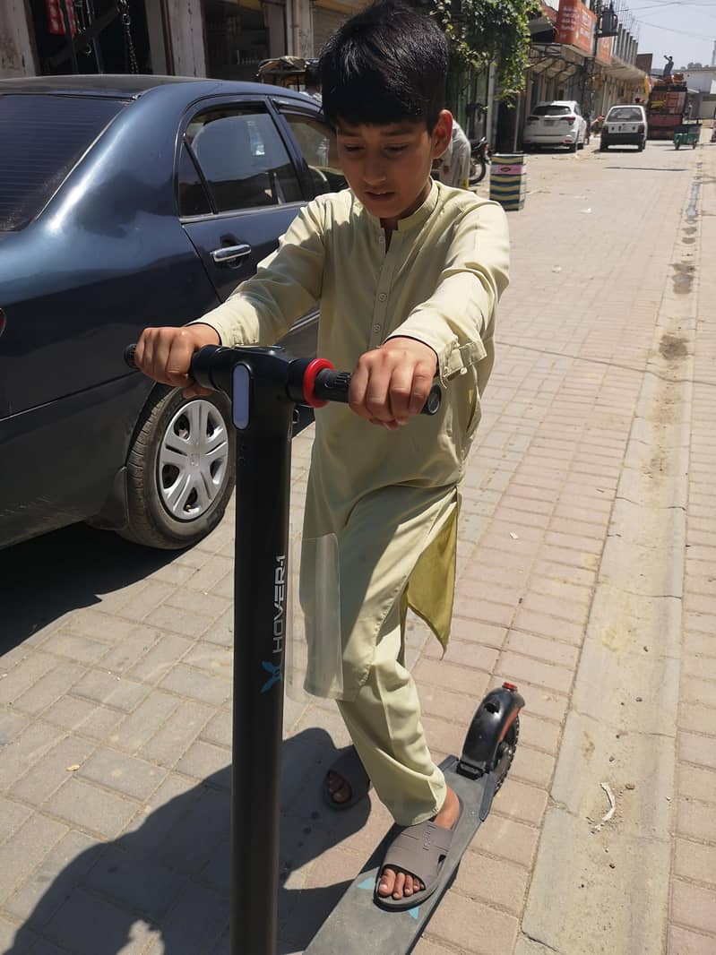 سکوٹی امریکن 0