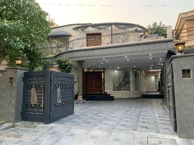 Beautiful Kanal House For Sale