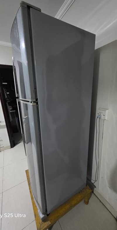 Dawlance 2 door Refrigerator