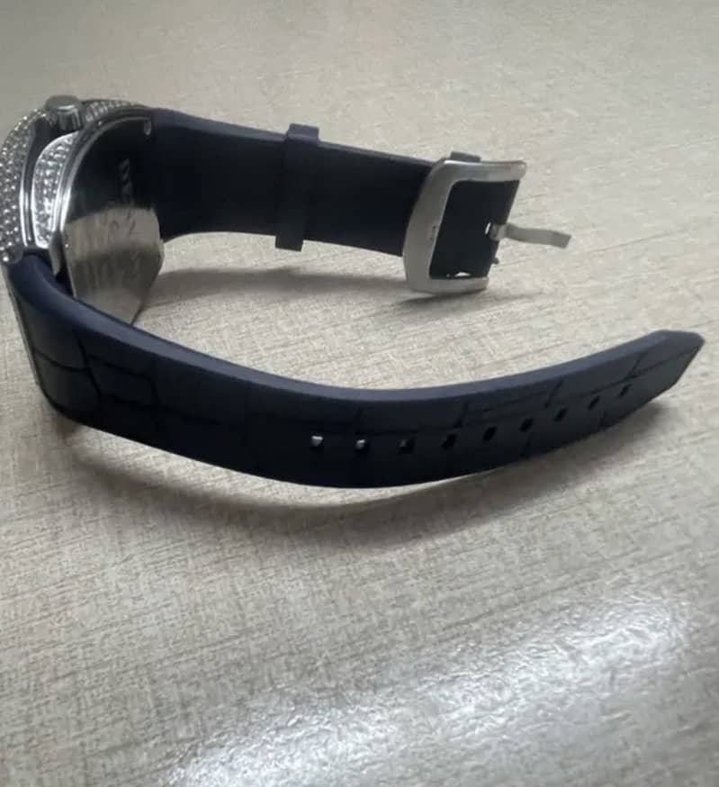 Watch 2