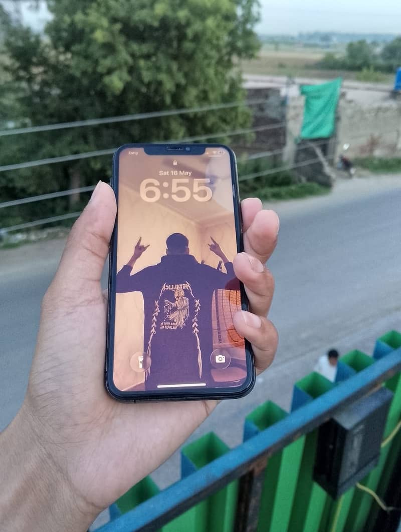 iPhone 11 Pro 3