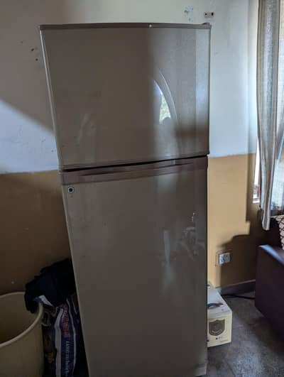 Dawlance fridge/ refrigerator