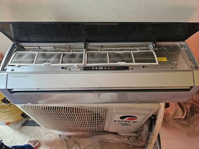 1.5 tone ac 10/10 contect number 03132785256 whatsapp