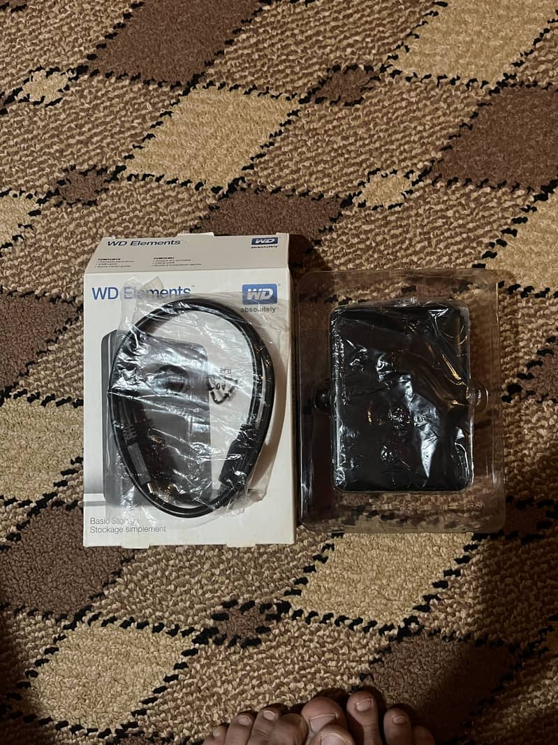 WD elements external drive case 1