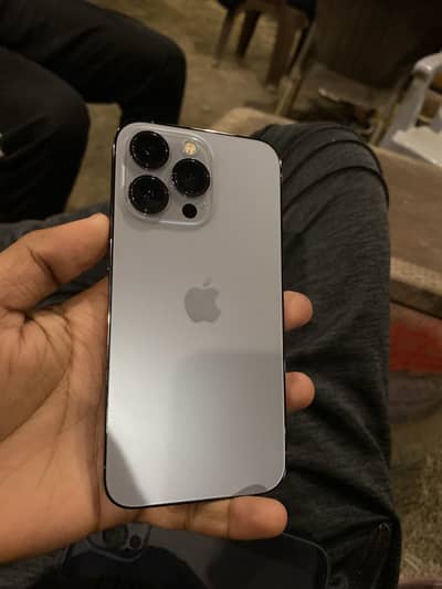 Iphone 13 pro 256 gb  pta approved