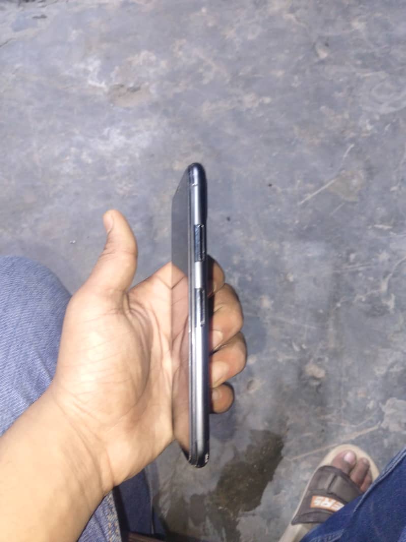 Apple iPhone X 2