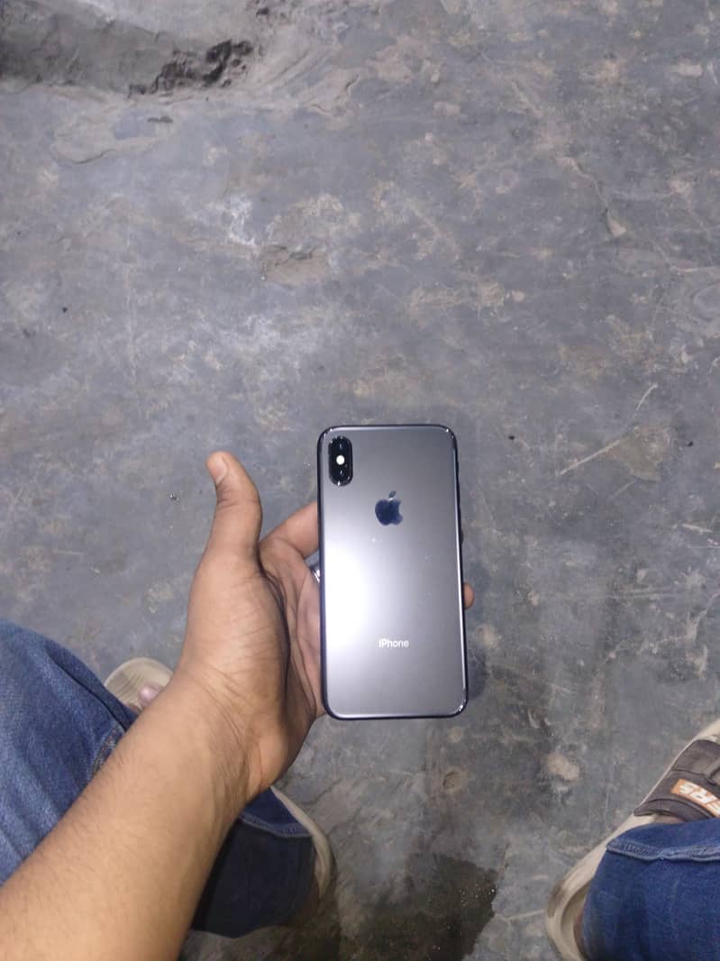 Apple iPhone X 5