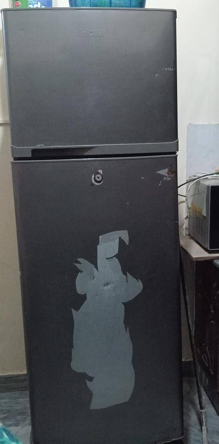 Refrigerator 0