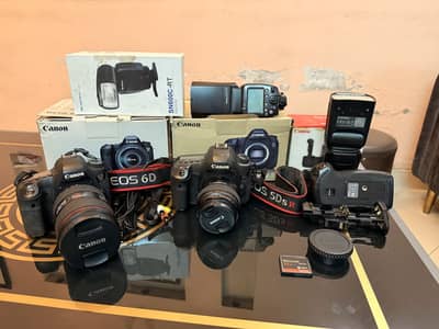 Canon 5DSR, EOS 6D, 2 flashs, 24-105 L2, 85 1.8, charger, battrys