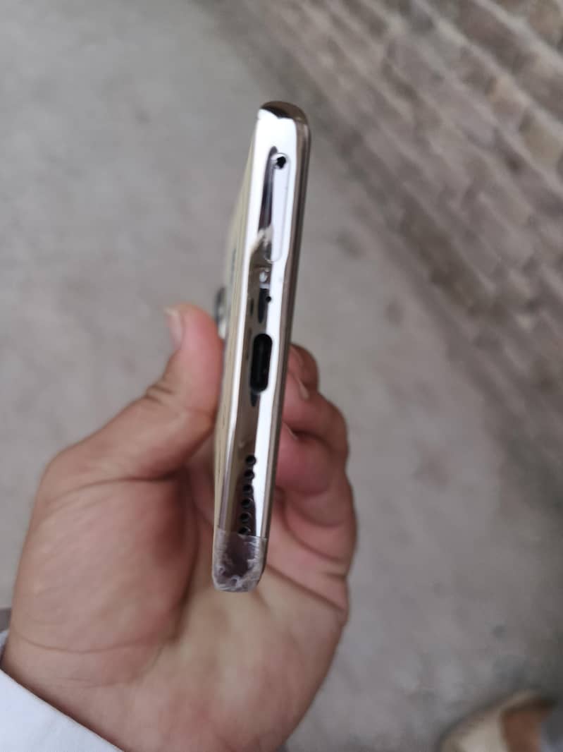 Tecno coman 30 1