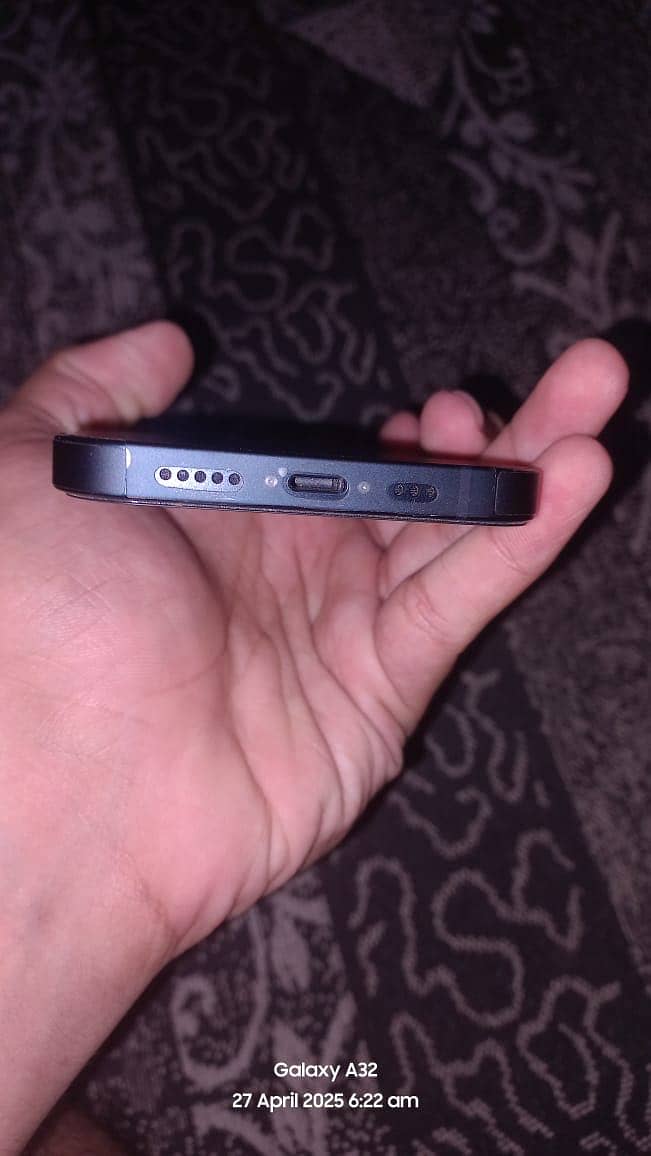 iPhone 13 0