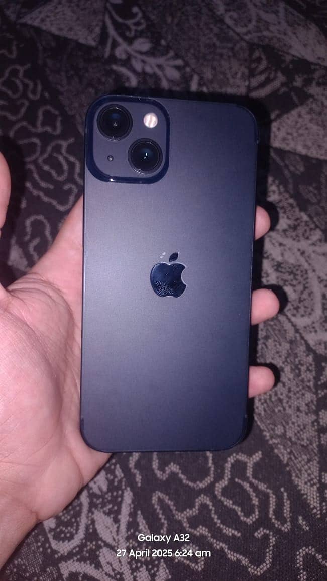 iPhone 13 1