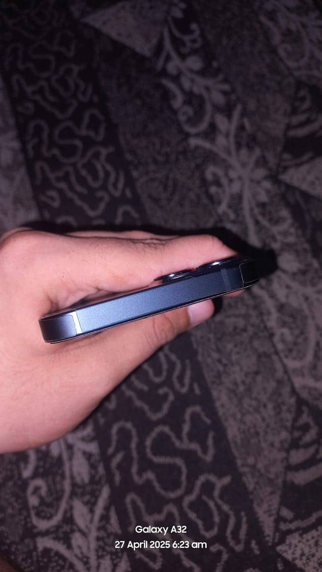 iPhone 13 5