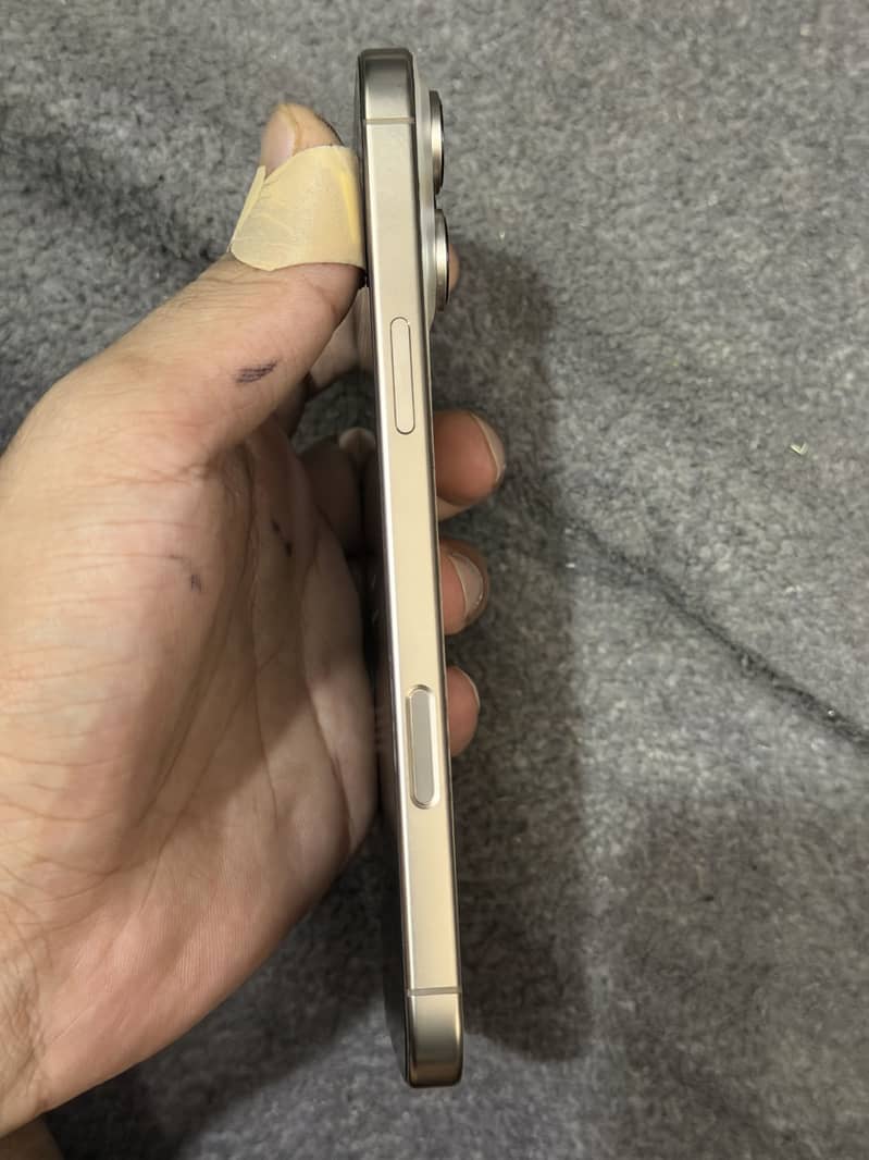 Iphone 16 pro max 2