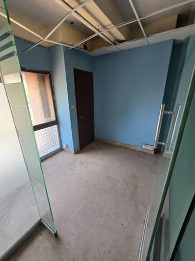 Business Centre Sami furnished office for rent 1250sqft in shahar e Faisal