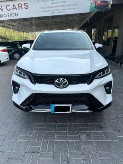 Toyota Fortuner Legender 2.8 – Premium Luxury SUV