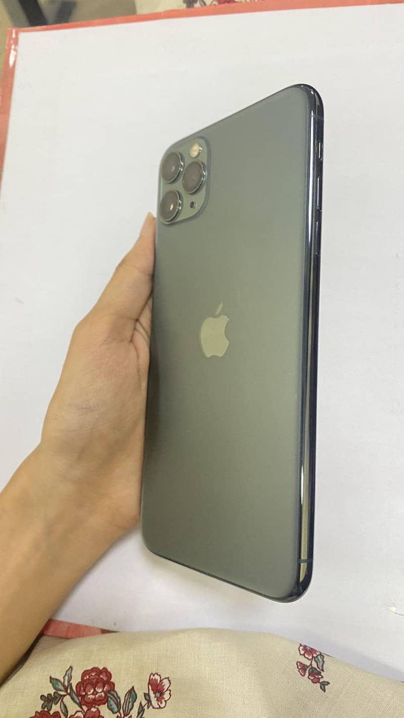 iphone 11 pro max 2