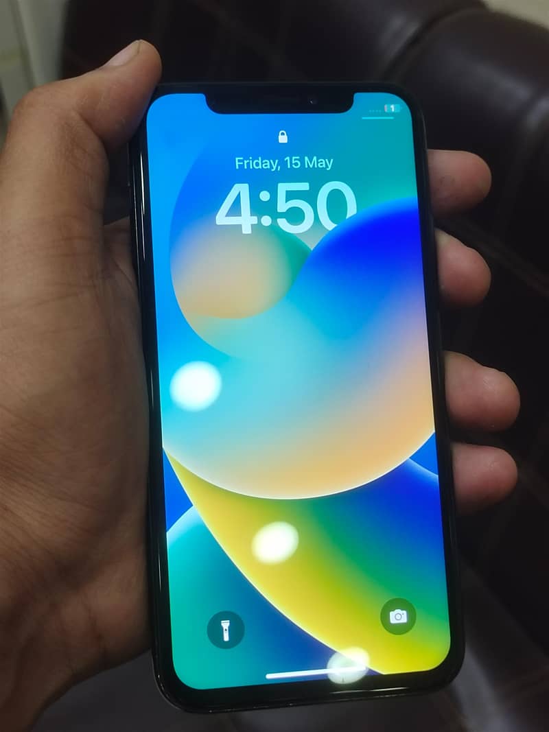 iPhone x 4