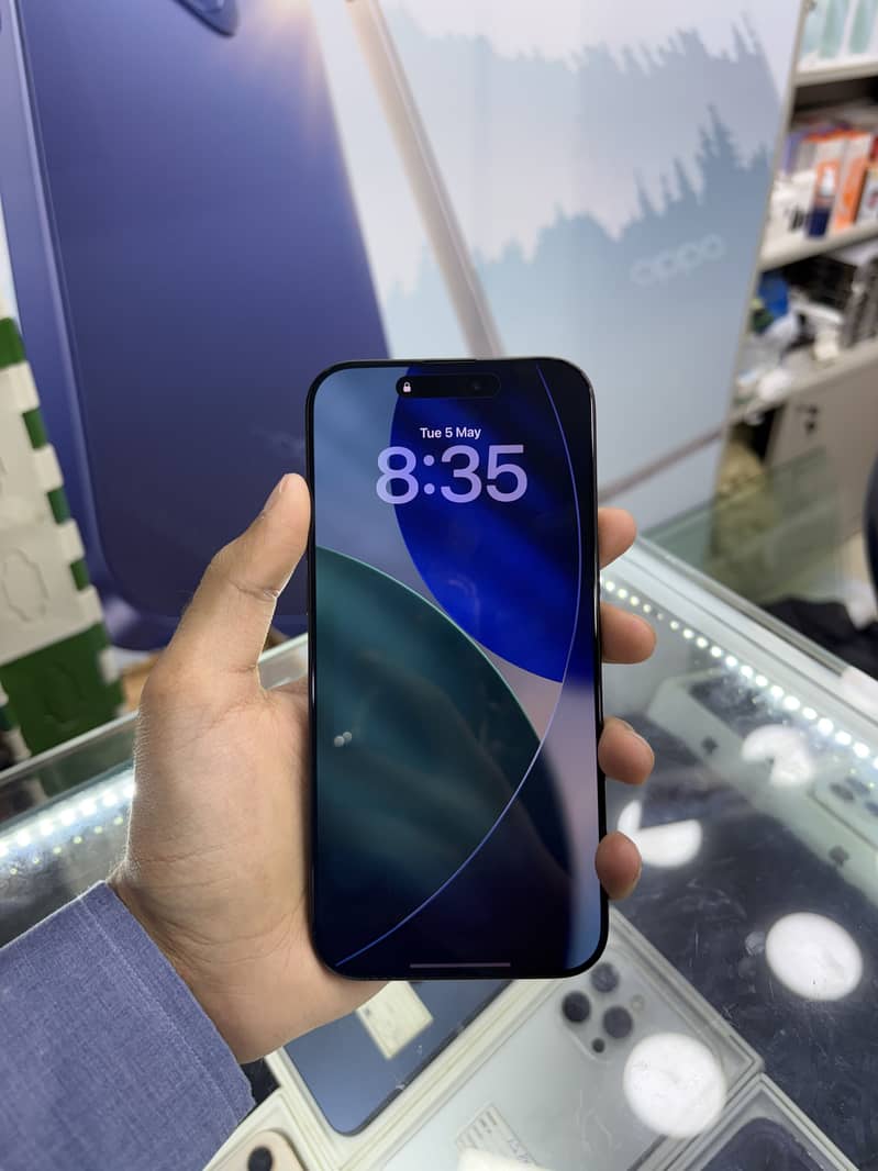 Iphone 16 pro max 1