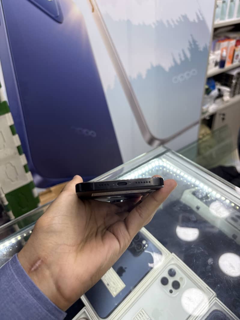 Iphone 16 pro max 2