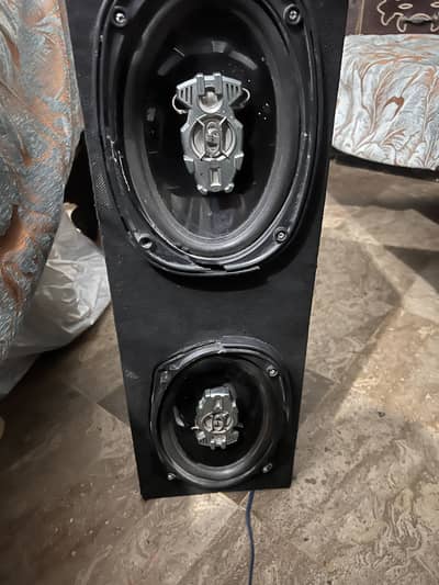 Car buffer and speaker