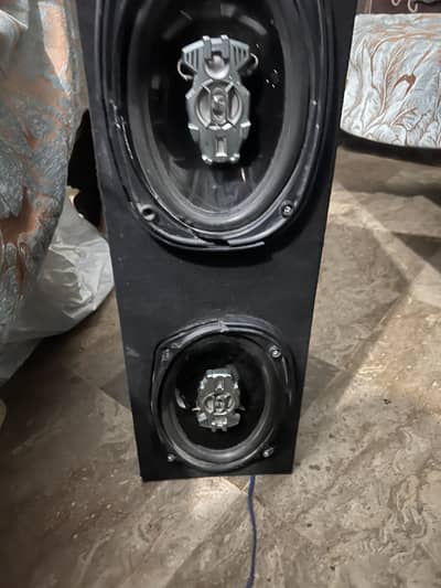 Car buffer and speaker