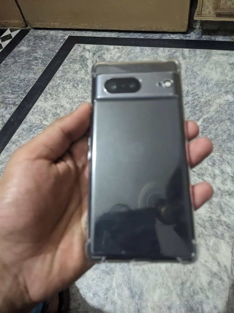 Google pixel 7 4
