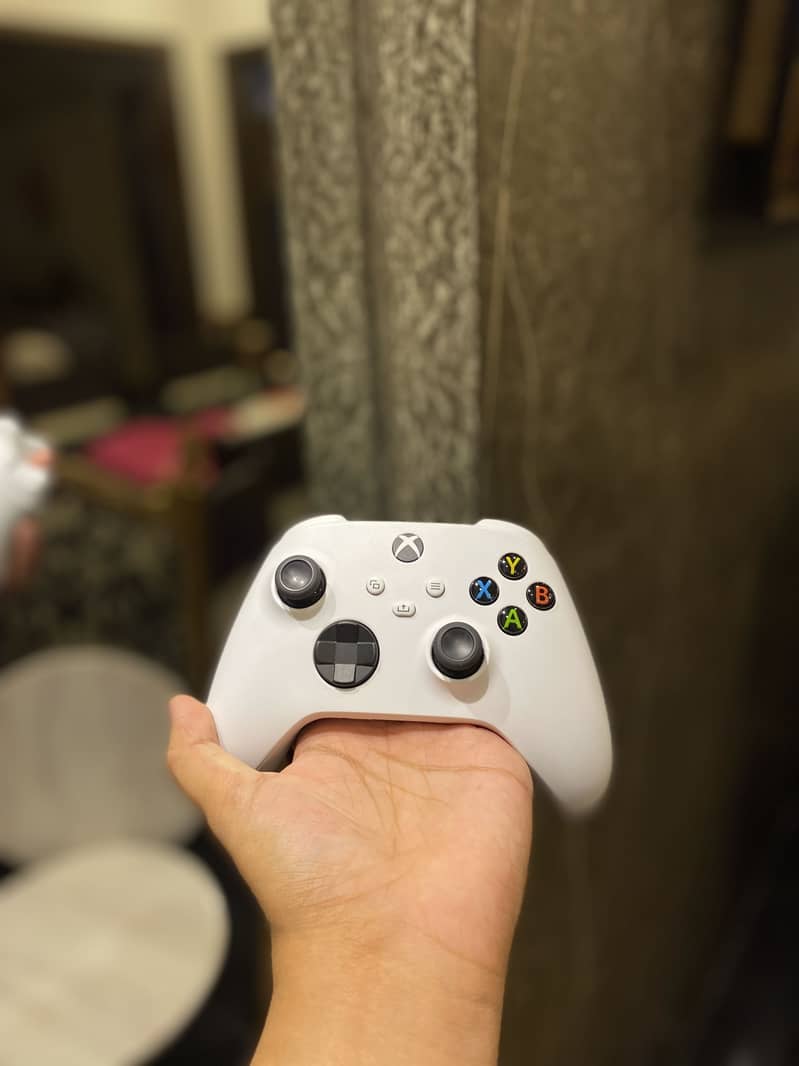 XBOX SCERIES S CONTROLLER 3