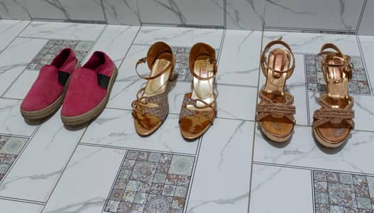 Stylish 2 Heels and 1 Casuals Shoes best quality