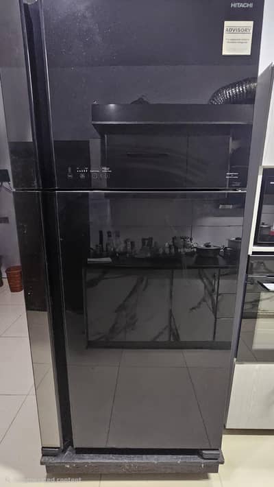 Hitach Inverteri 550L/19.4 c. ft. fridge with freezer, excellent  condi