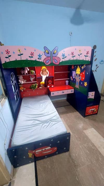 brand new condition royal kids bed
