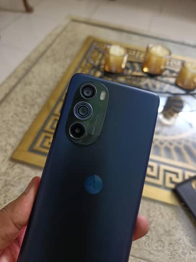 moto edge 30 pro