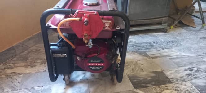 Honda Generator for sale Model : SH2900 DX Output: 2.5 kv
