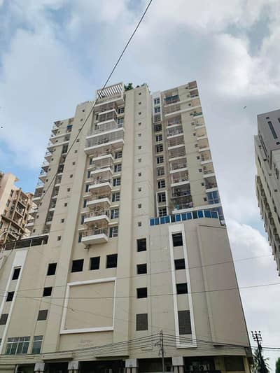 Apartment for sale clifton Block 9 very beautiful location Apartment comfort heights