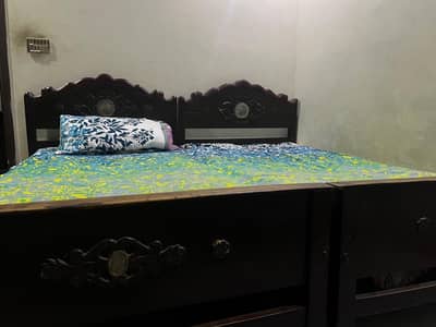 2 single beds