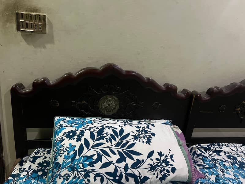 2 single beds 2