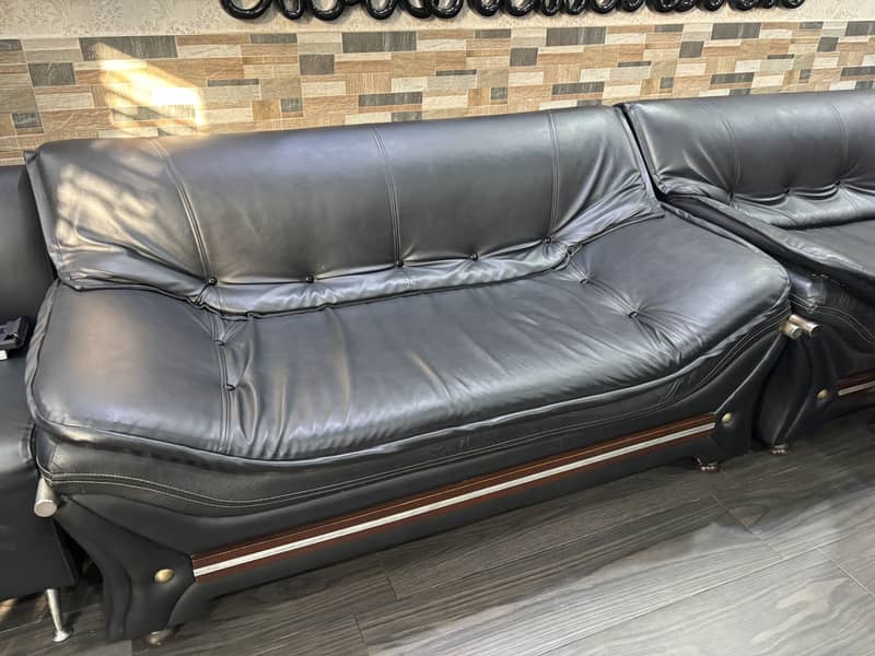 Sofa set with table 0