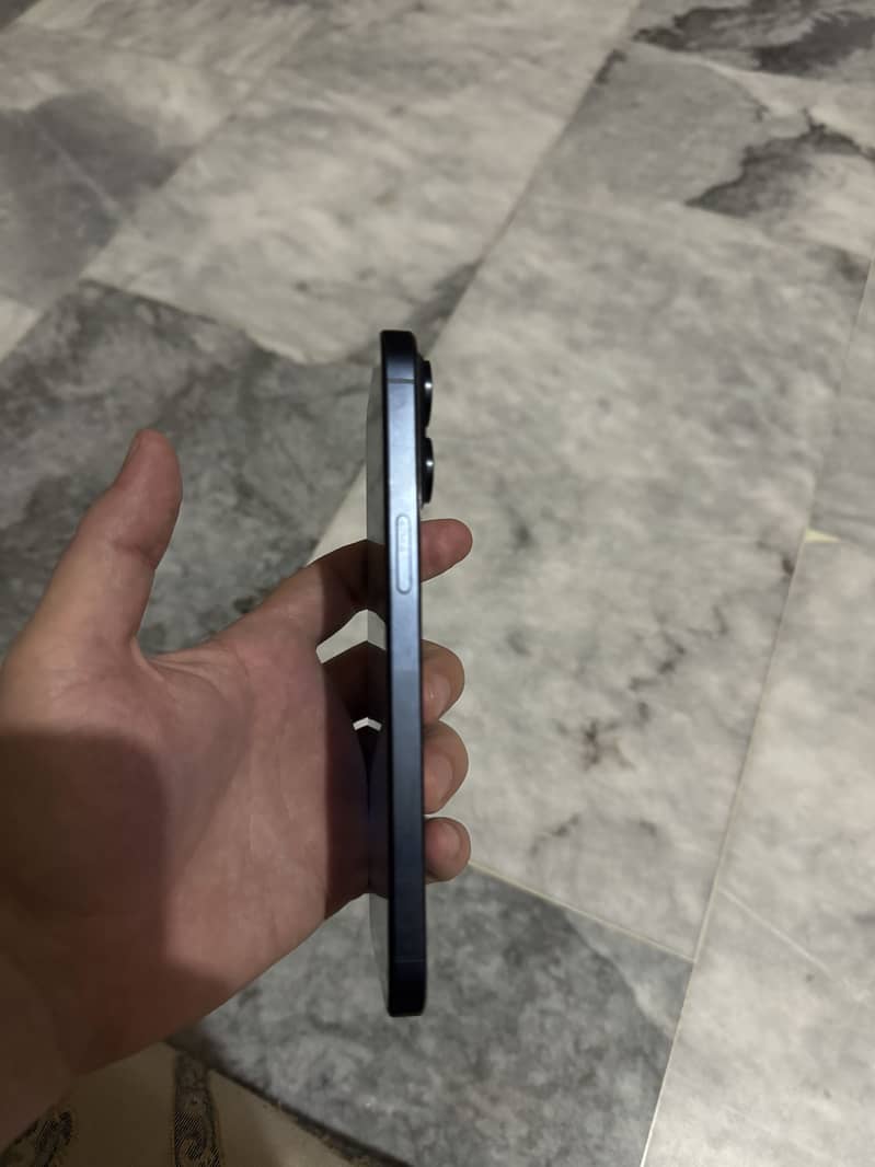 Iphone 15 Pro max 1