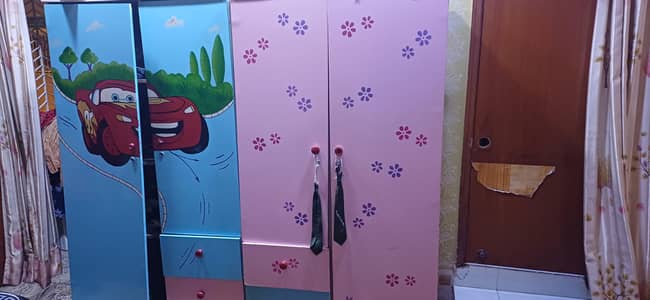 almari for sale urgent