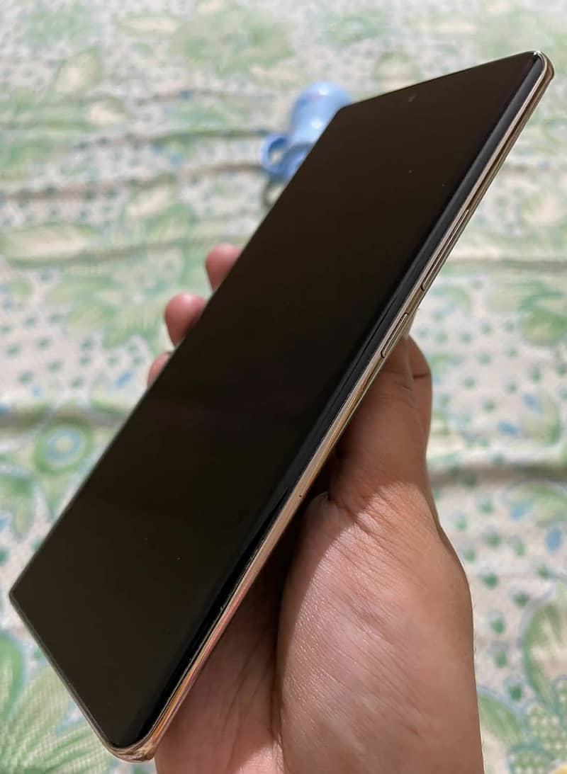 infinix note 40 pro plus 0