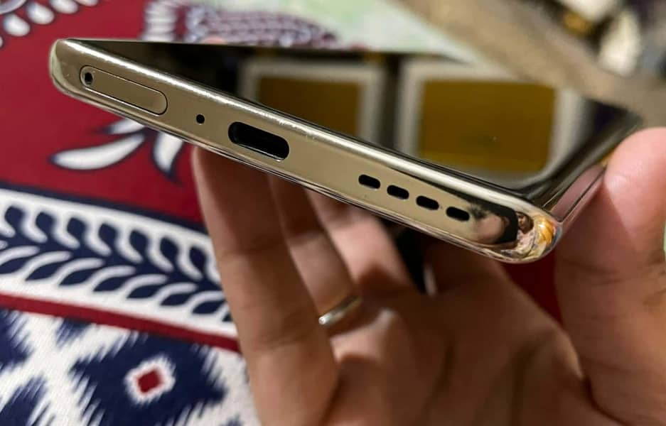 infinix note 40 pro plus 2