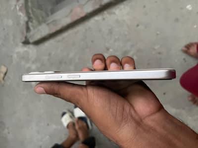 vivo y31d 8 256 10 by 10  7200 mah betry.  11 month wronty arjent sale