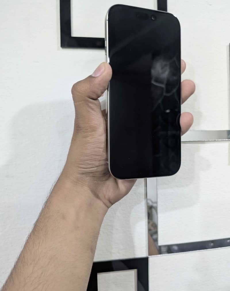 Iphone 15 pro 1
