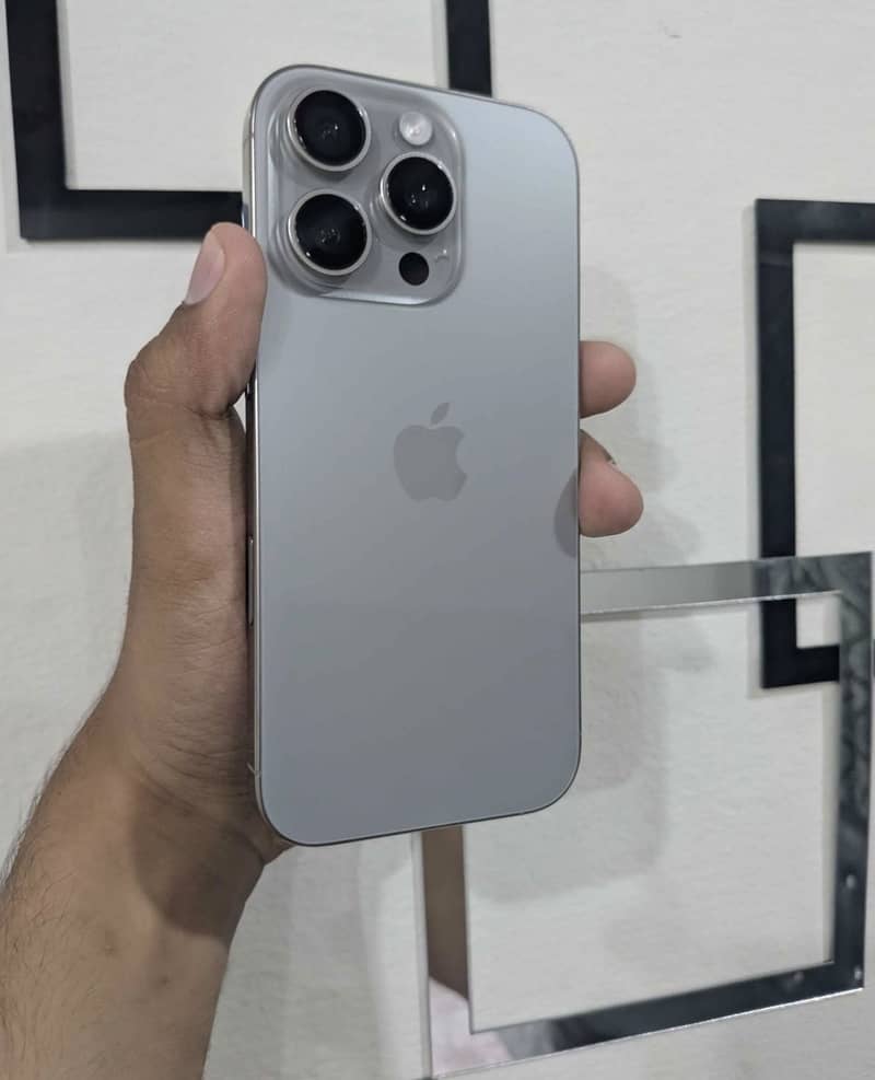 Iphone 15 pro 3