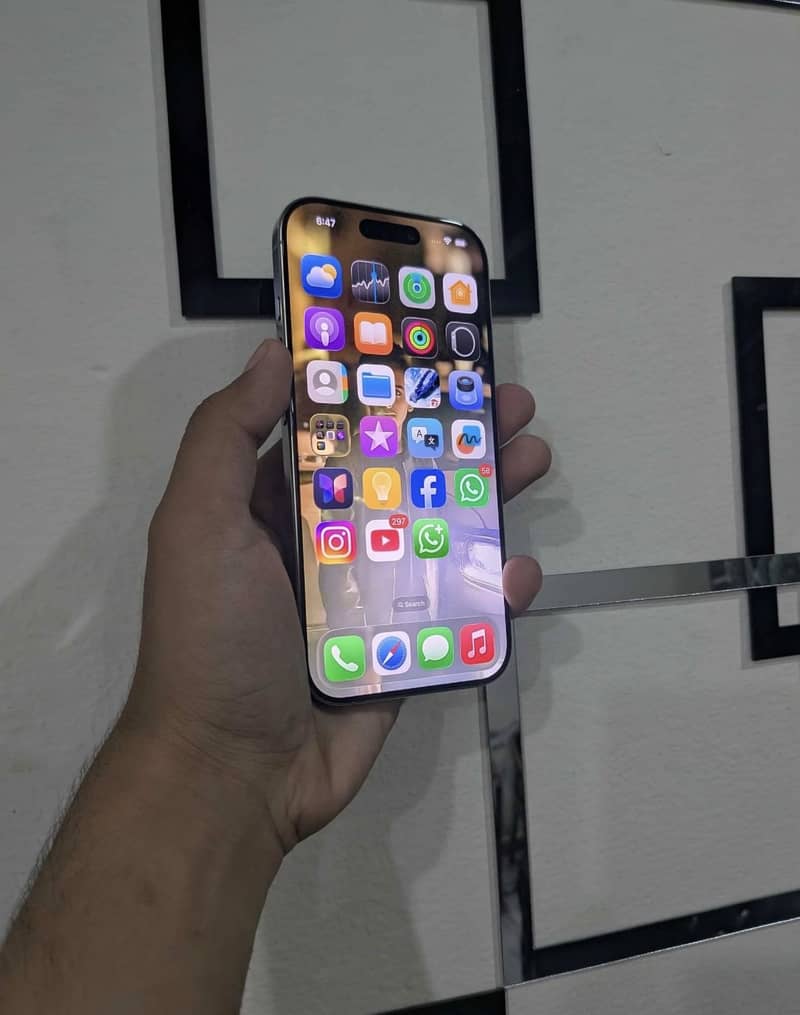 Iphone 15 pro 6