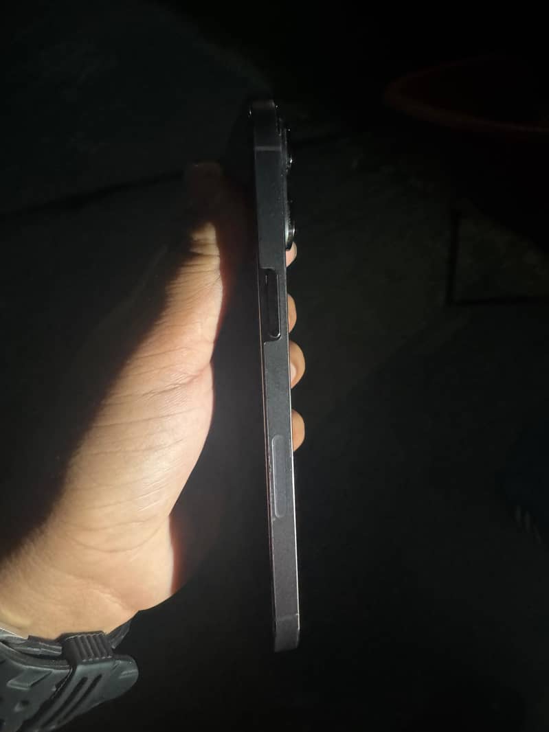 iphone 14 PM 3