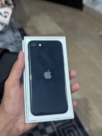 Apple iPhone SE 2022 (3rd gen)