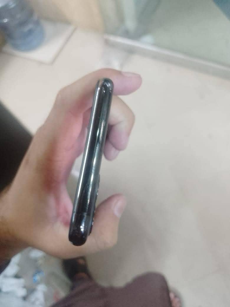 Iphone 11 pro max 3